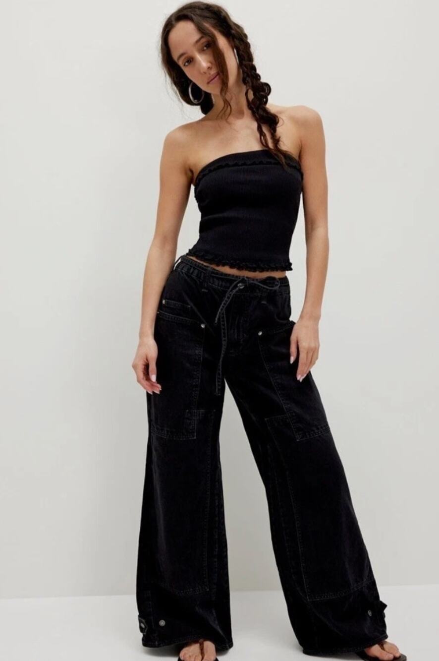 FREE PEOPLE CRVY Outlaw Wide Leg Jeans Black Jasper Sz M Short $148 {3H53}